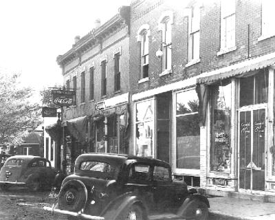 Downtown 1940s